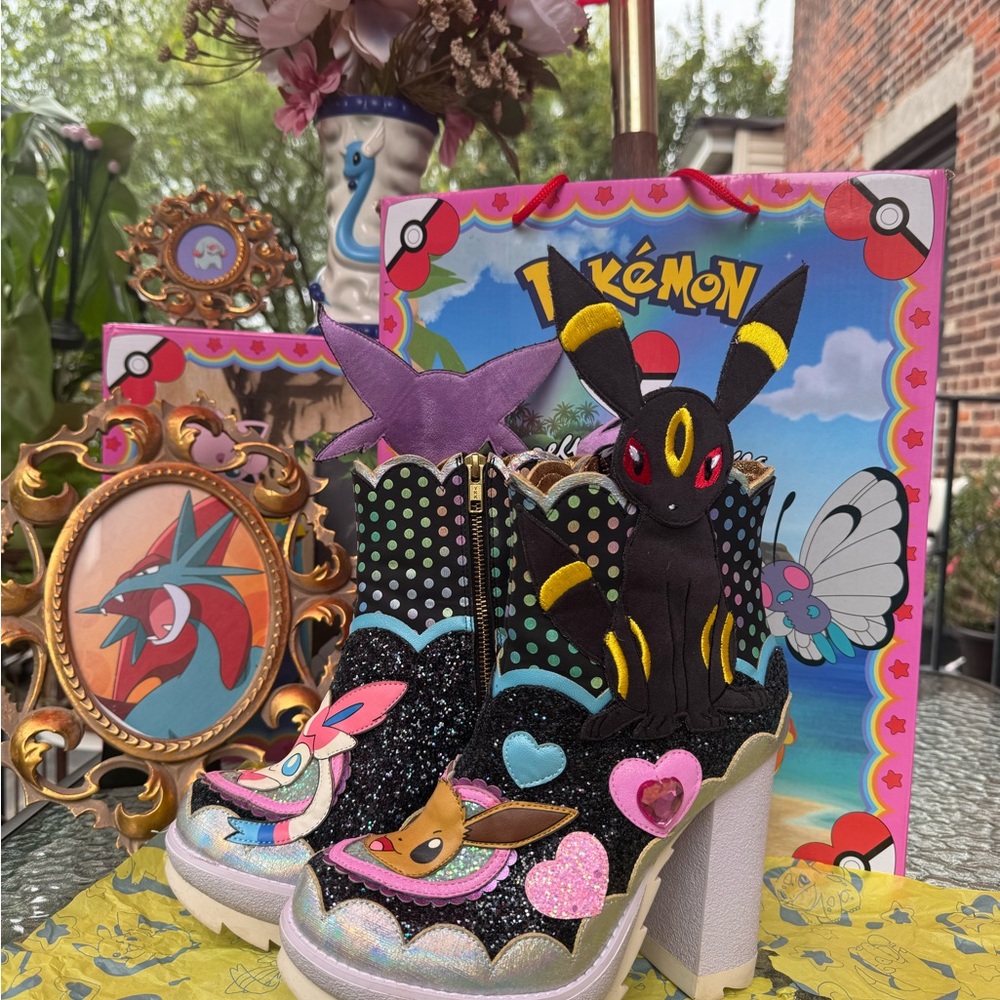 Irregular Choice Pokémon Day and Night Espeon and Umbreon Boots heel size 9 / 40 - Picture 4 of 9